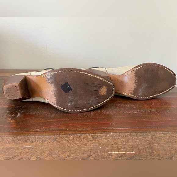 Beautiful Vintage 1980s Cream and Black Zodiac Boots - Picture 7 of 8